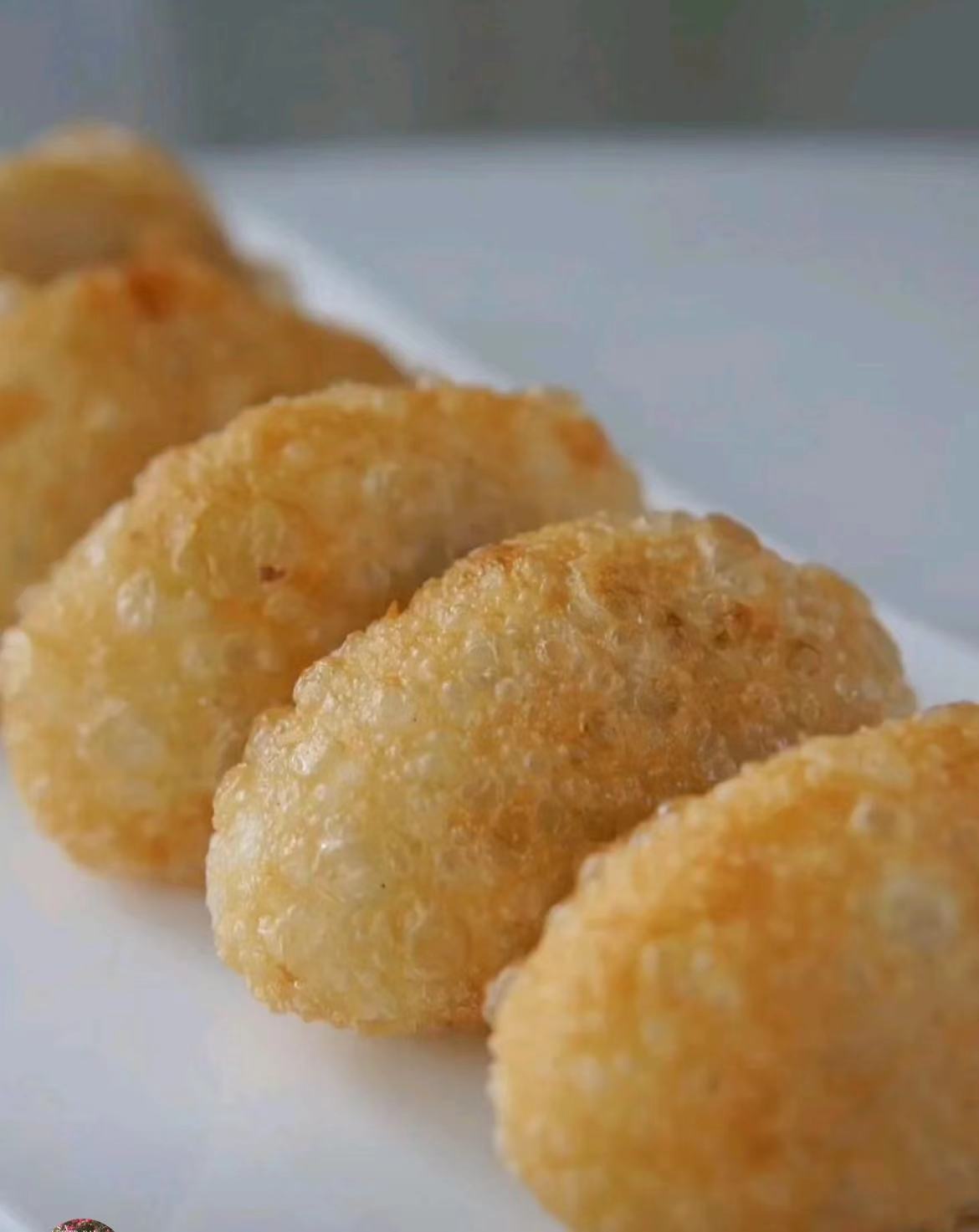 鹹水角(未炸)Deep Fried Minced Meat Dumpling