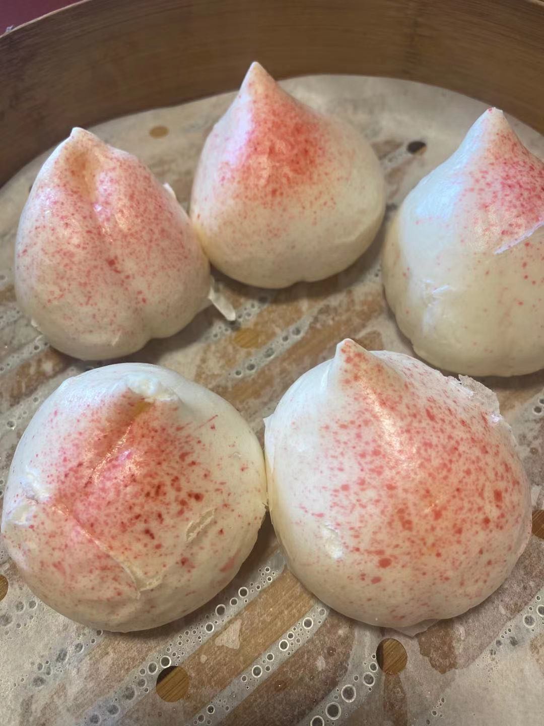 壽桃 Peach Shaped Bun