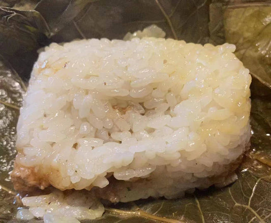 糯米雞 Stuffed Sticky Rice in Lotus Wrap